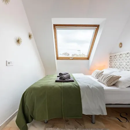 Seaside Lux 1min Away To With Terrace Фуэнхирола